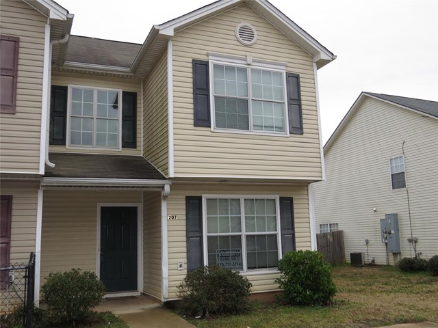 207 Blake Ave, Jackson, GA 30233 photo 1