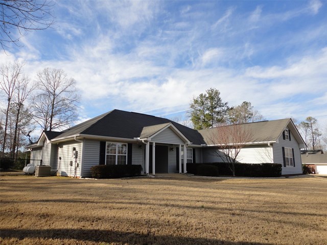 201 Edgefield Ct, Lagrange, GA 30240 photo 2