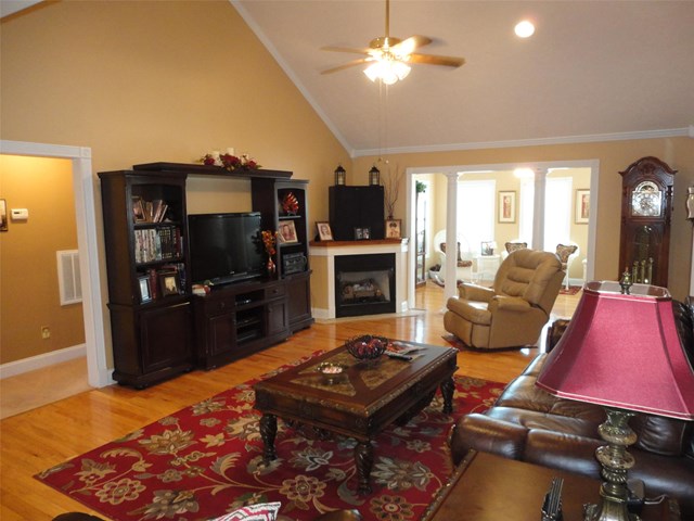 201 Edgefield Ct, Lagrange, GA 30240 photo 11