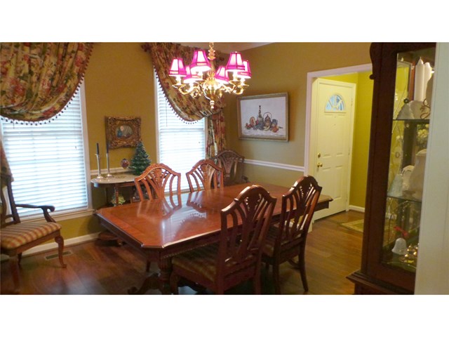 117 Robertson Rd, Lagrange, GA 30241 photo 3