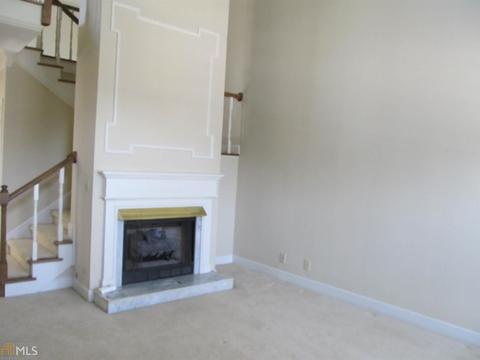 107 Gordon St, Lagrange, GA 30240 photo 2