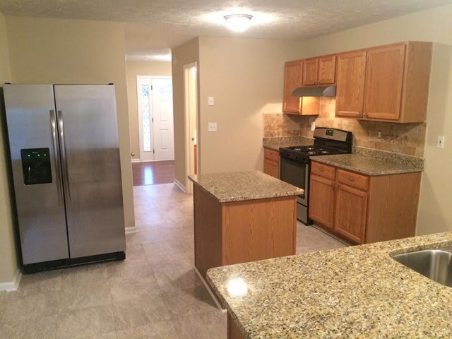 1362 Pebble Beach Ln, Hampton, GA 30228 photo 10