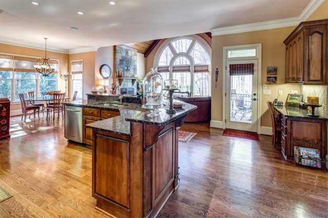 8370 Colonial Pl, Duluth, GA 30097 photo 11