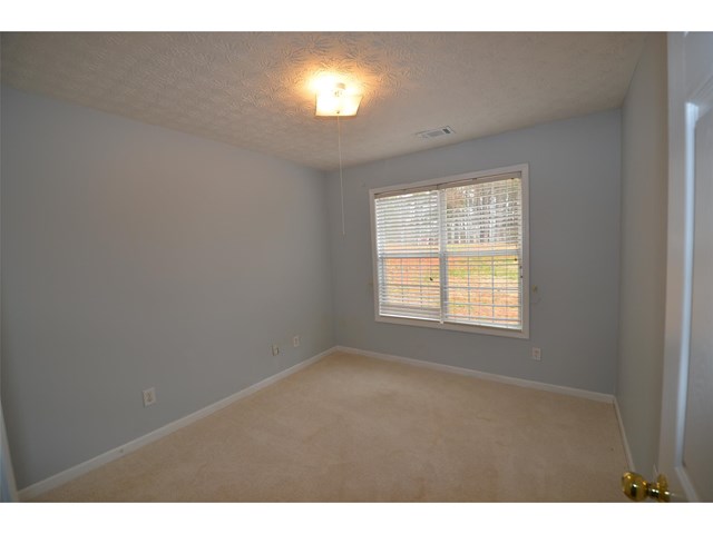 75 Berkshire Ln, Covington, GA 30016 photo 10