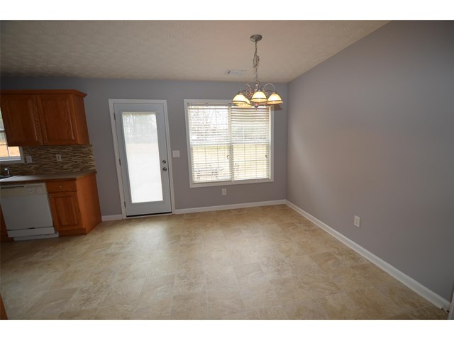 75 Berkshire Ln, Covington, GA 30016 photo 6