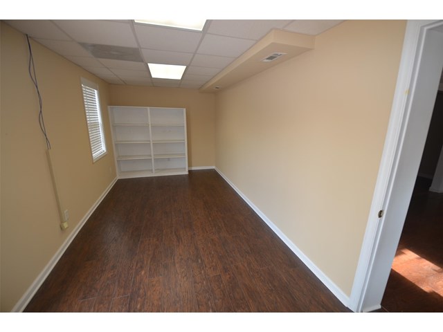 207 N Wayne St, Monroe, GA 30655 photo 3