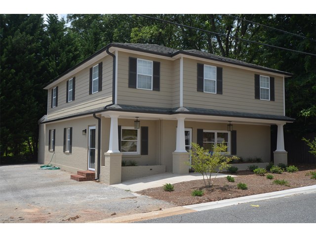 207 N Wayne St, Monroe, GA 30655 photo 2