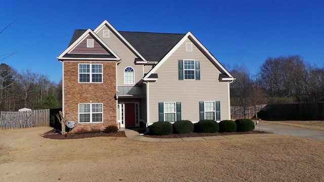 142 Hamilton Lake Dr, Lagrange, GA 30241 photo 1
