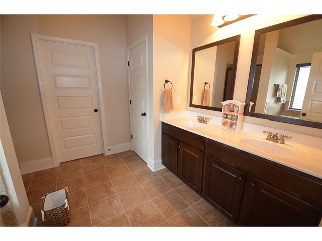 75 Riverstone Dr, Covington, GA 30014 photo 18