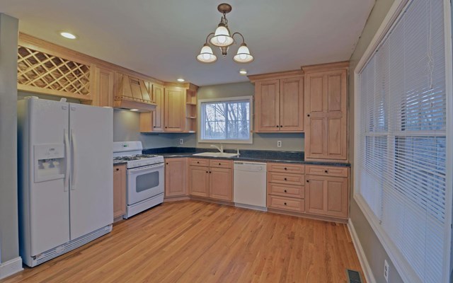 509 White Pine Cir, Demorest, GA 30535 photo 7