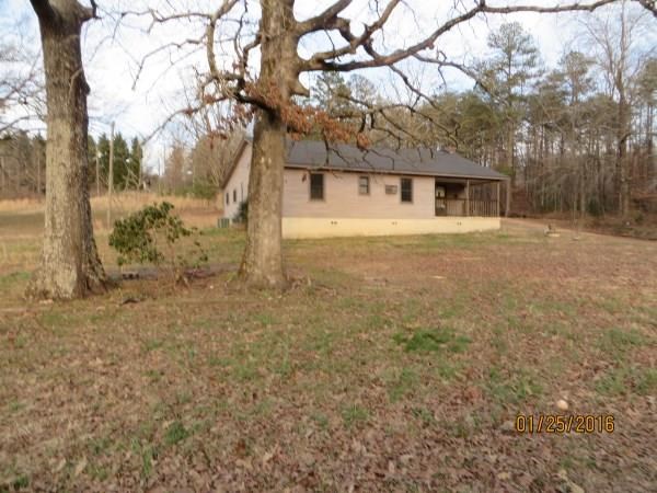 87 Carters Dr, Toccoa, GA 30577 photo 2