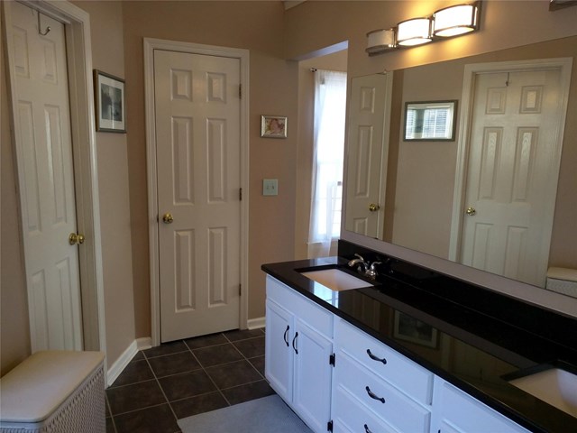 4025 Spinnaker Dr, Duluth, GA 30096 photo 13