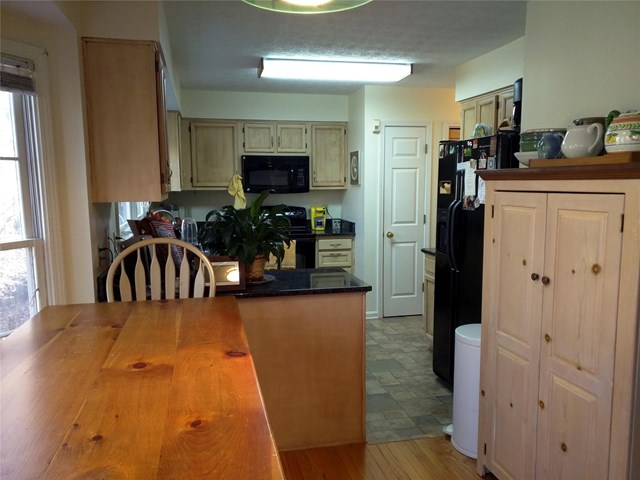 4025 Spinnaker Dr, Duluth, GA 30096 photo 6
