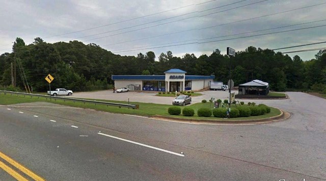 325 S Davis Rd, Lagrange, GA 30241 photo 1