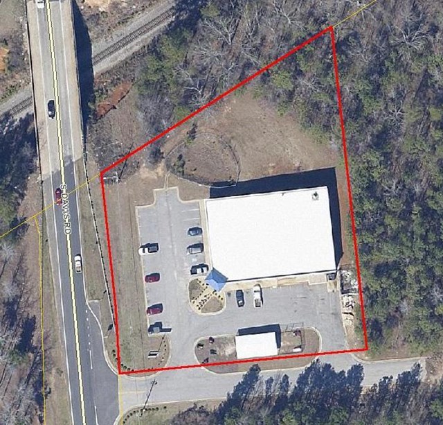 325 S Davis Rd, Lagrange, GA 30241 photo 2