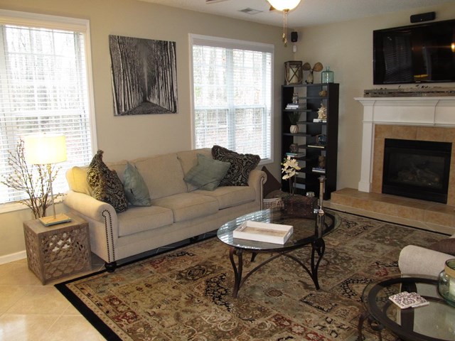 130 Libby Ln, Tyrone, GA 30290 photo 4