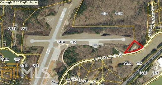 2753 E Tugalo St, Toccoa, GA 30577 photo 1