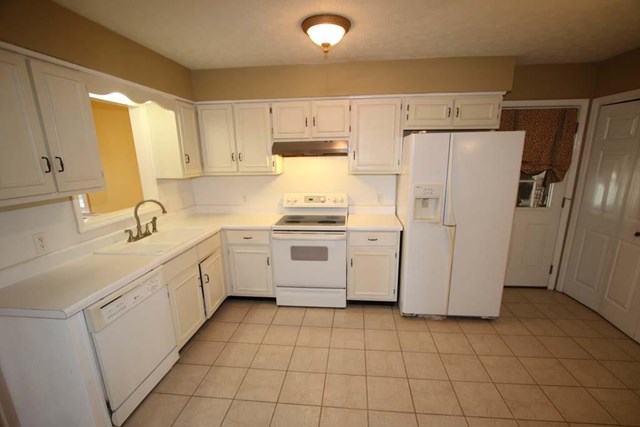 98 Brittney Ln, Lagrange, GA 30240 photo 3
