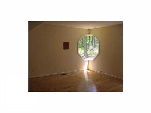 5340 Beth Dr, Austell, GA 30106 photo 4