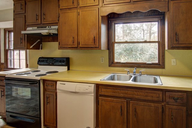 2221 Shady Ln, Covington, GA 30016 photo 9