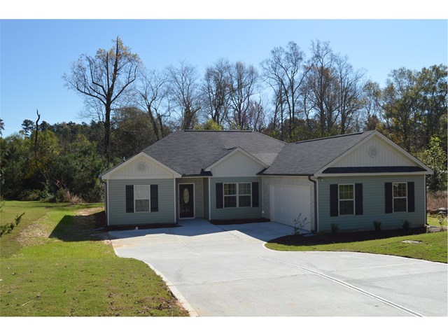 970 Haymon Dr, Winder, GA 30680 photo 2