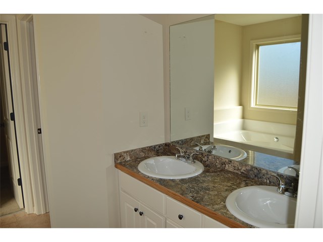 970 Haymon Dr, Winder, GA 30680 photo 8