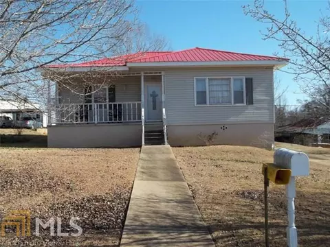 306 E Sears St, Valley, AL 36854 photo 1