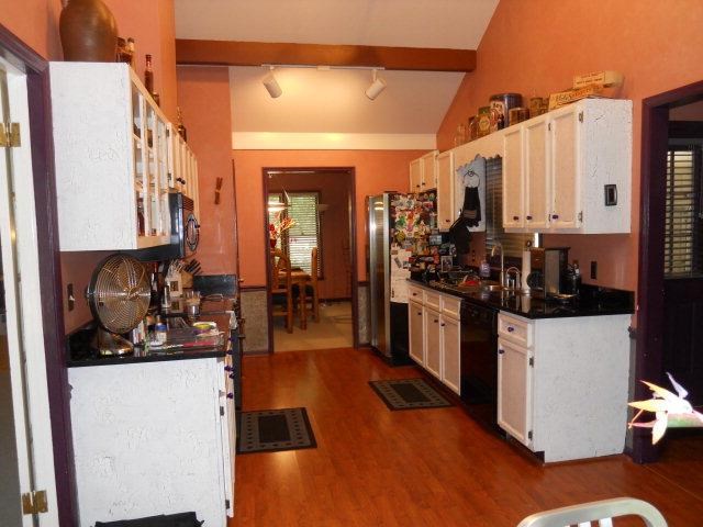 319 Regency Cir, Dublin, GA 31021 photo 6