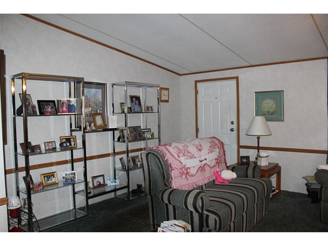 1626 Hunters Creek Rd, Toccoa, GA 30577 photo 3