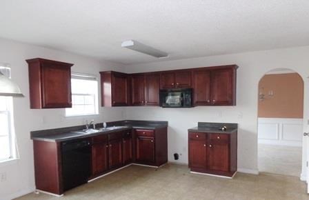 650 Vaughan Dr, Hampton, GA 30228 photo 7