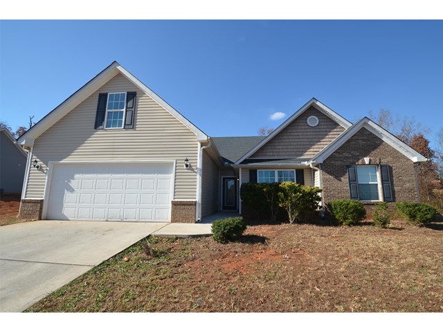 230 Hugh Dr, Covington, GA 30016 photo 1