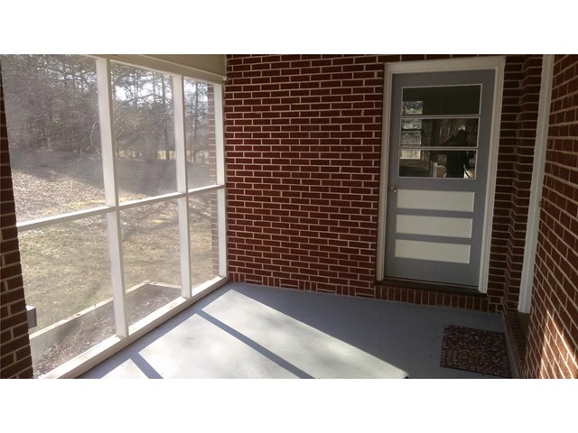 139 Orchard Cir, Commerce, GA 30529 photo 3