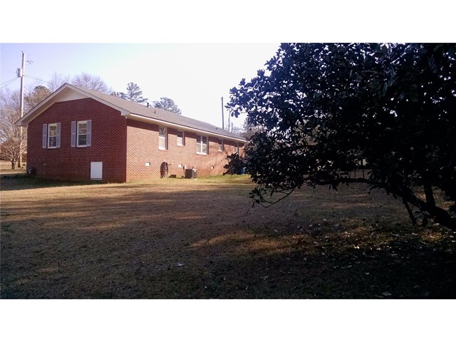 139 Orchard Cir, Commerce, GA 30529 photo 10