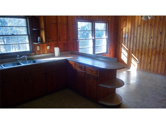 139 Orchard Cir, Commerce, GA 30529 photo 4