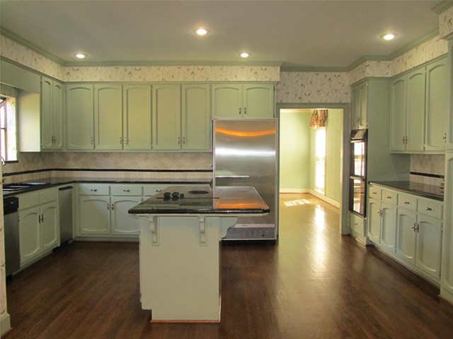 806 Camellia Dr, Lagrange, GA 30240 photo 6