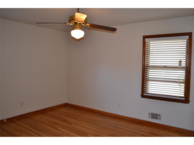 1013 Skylark Dr, Morrow, GA 30260 photo 13