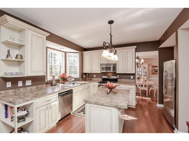 7275 Devon Hall Way, Duluth, GA 30097 photo 2