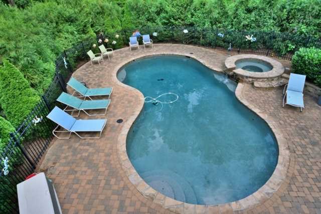 60 Johnson Rd, Suwanee, GA 30024 photo 2