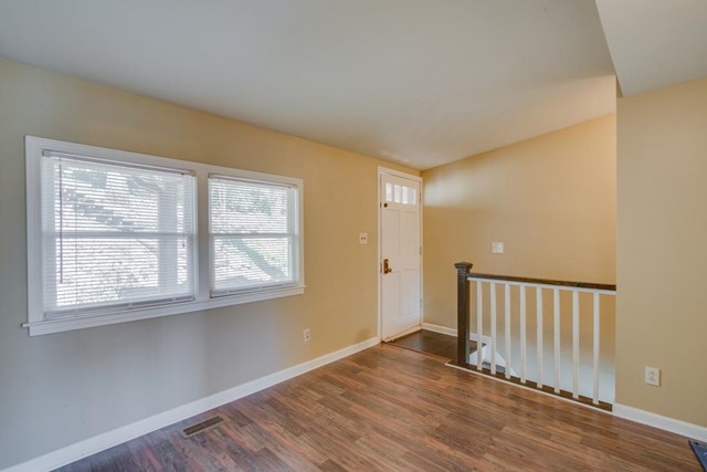 4054 Ryckeley Dr, Gainesville, GA 30504 photo 3