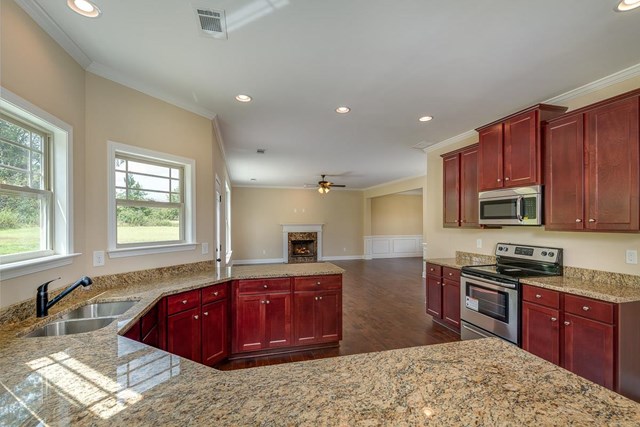 105 White Oak Dr, Jackson, GA 30233 photo 6
