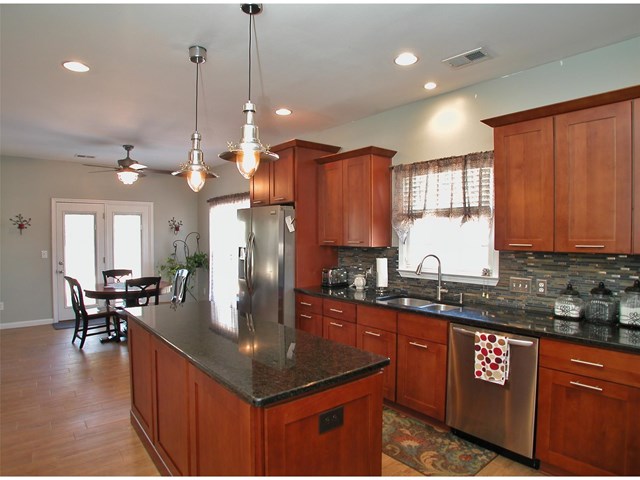3530 Chartwell Trl, Suwanee, GA 30024 photo 2