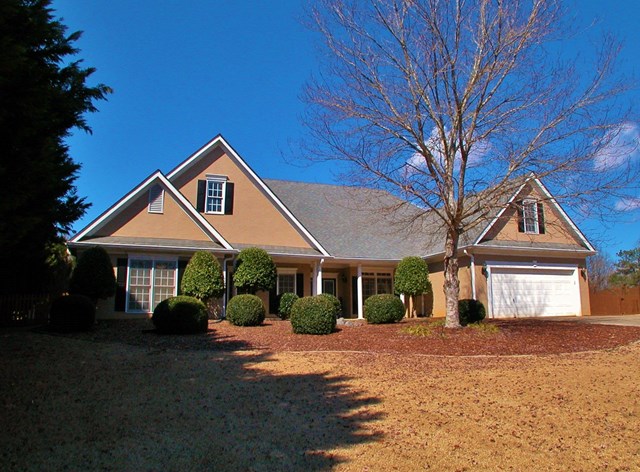 3530 Chartwell Trl, Suwanee, GA 30024 photo 1