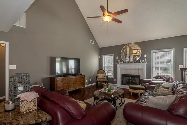 130 Roscommon Ct, Tyrone, GA 30290 photo 5
