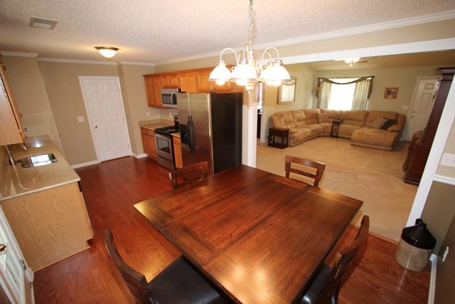 111 Woodstream Trl, Lagrange, GA 30240 photo 4
