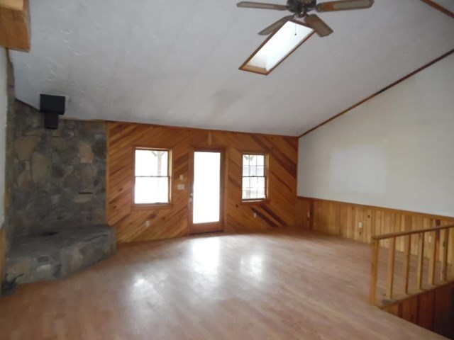 423 Maple Leaf Dr, Dillard, GA 30537 photo 2