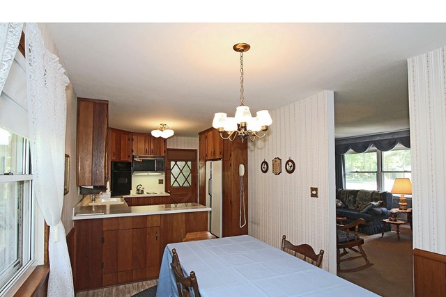 3346 Embry Cir, Chamblee, GA 30341 photo 9