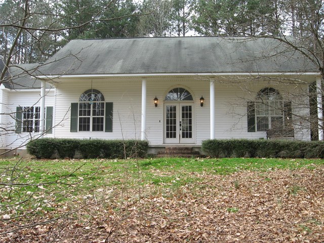 264 Trace Ln, Commerce, GA 30530 photo 2