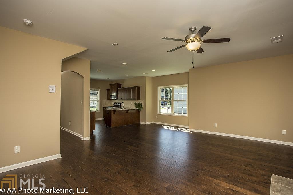 209 Wild Azalea Dr, Perry, GA 31069 photo 5