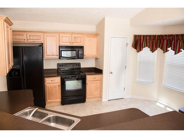213 Sandstone Dr, Hampton, GA 30228 photo 6