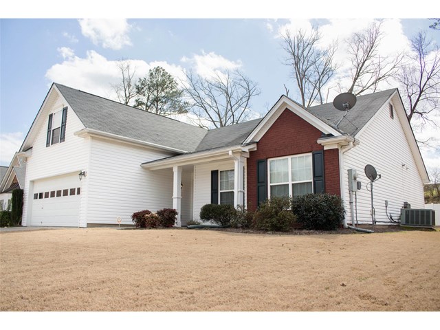213 Sandstone Dr, Hampton, GA 30228 photo 1